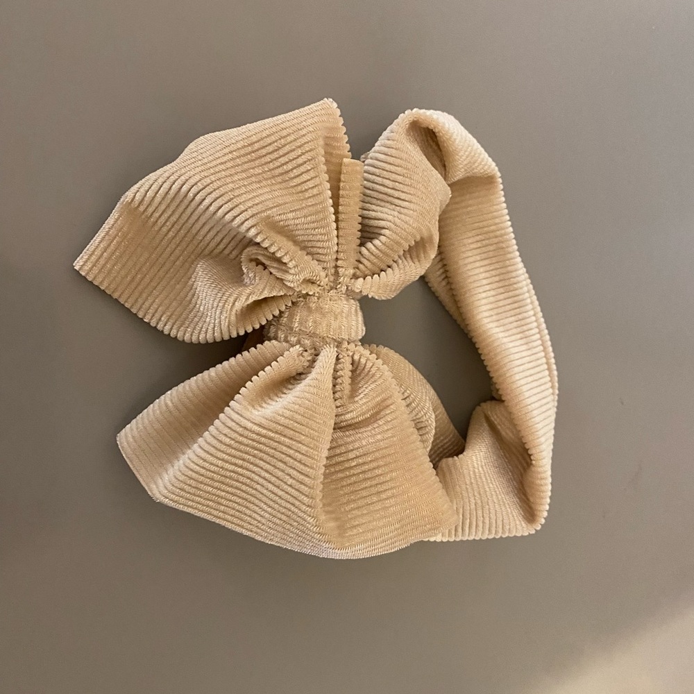 Bow for baby girl
